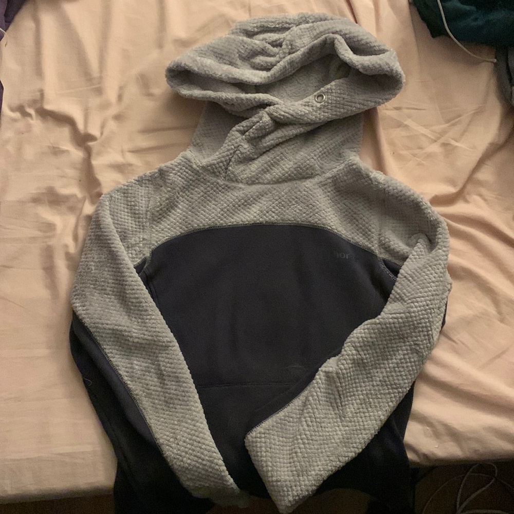 Horze brand grey sweater